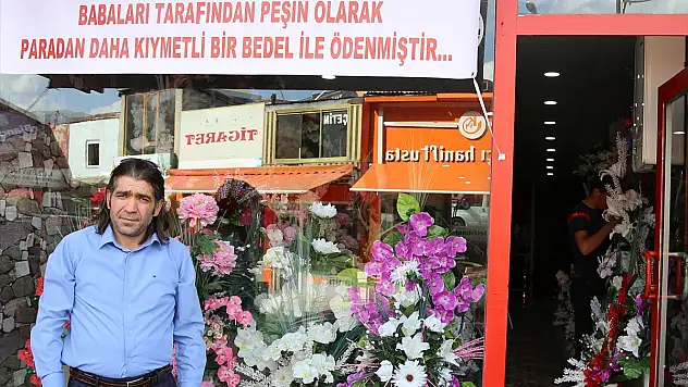 Erzurumlu Çiçekçiden Şehit Ve Gazilere Vefa