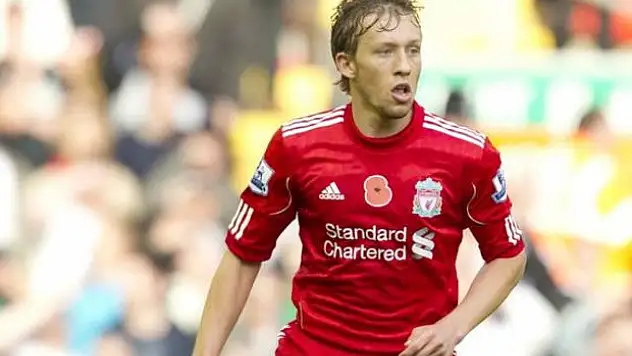 Aslan, Lucas Leiva Dedi!