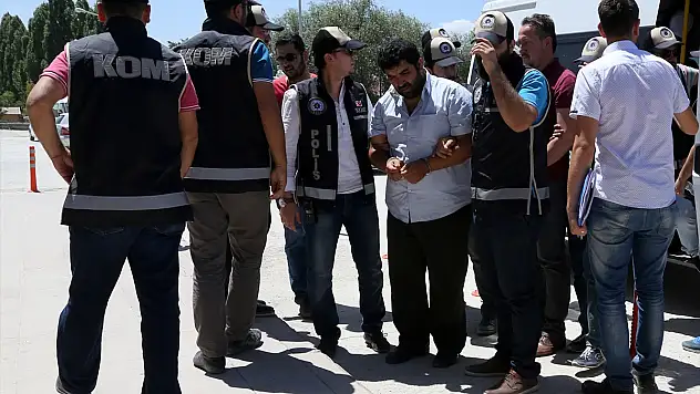 Van'da 114 Kişiden 100'ü Tutuklandı