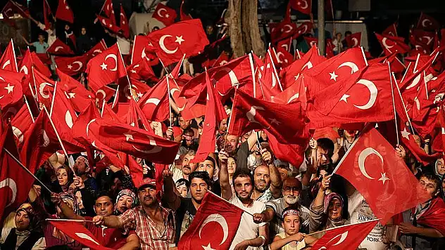 Hakkari'de Demokrasi Nöbeti Sona Erdi