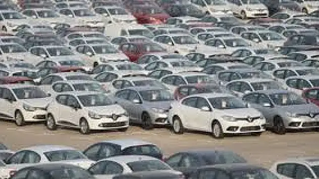 Otomobil Ve Hafif Ticari Araç Pazarı 7 Ayda Yüzde 3,7 Daraldı