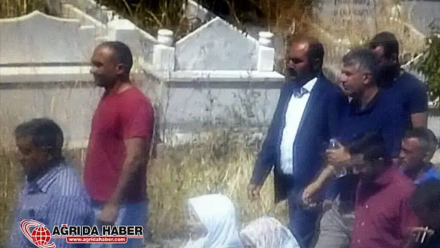 Hdp Milletvekili Teröristin Cenazesine Katıldı