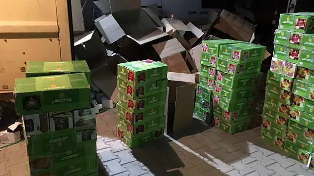 Van'da 3 Bin 200 Kaçak Sigara Ele Geçirildi