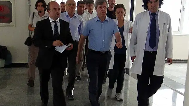 Bitlis Valisi Çınar Yaralı Askerleri Ziyaret Etti