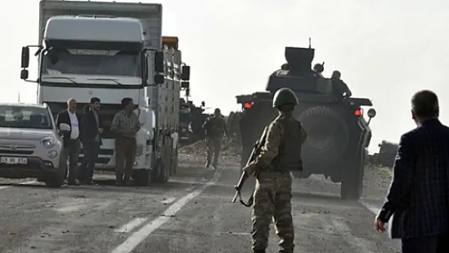 Çukurca'da Yola Döşenen Patlayıcı İmha Edildi