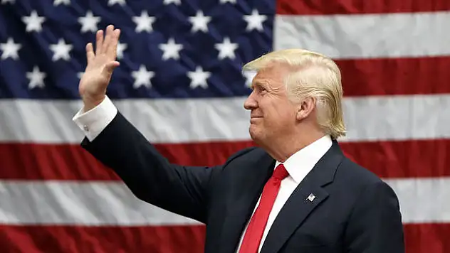 Trump'ın Çalışanlarından Müslüman Karşıtı Mesajlar