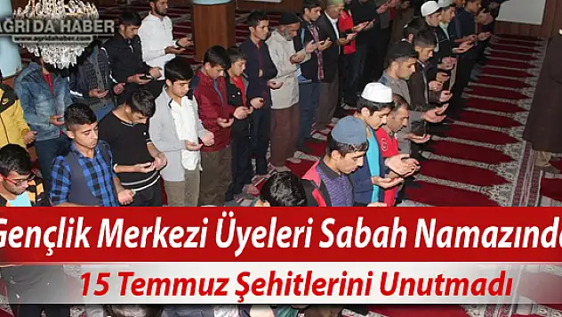 Ağrı'da Gençlik Merkezi Üyesi Gençler Sabah Namazında Buluştu