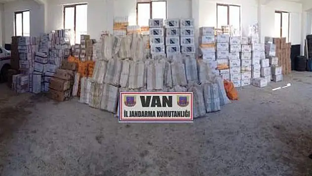 Van'da Kömürlükte Kaçak Sigara Operasyonu