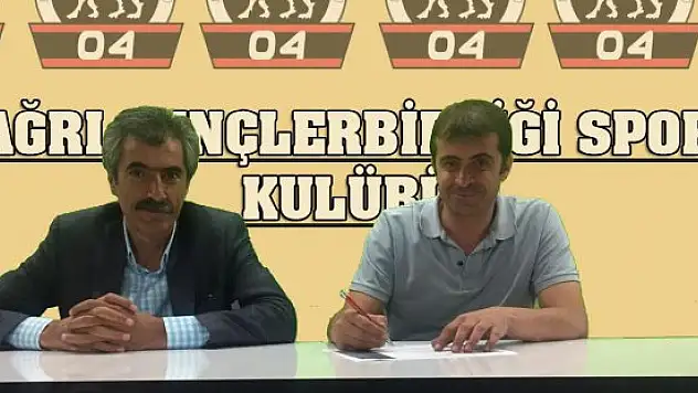 Ağrı Gençlerbirliği Spor'un Yeni Teknik direktörü İmzayı Attı