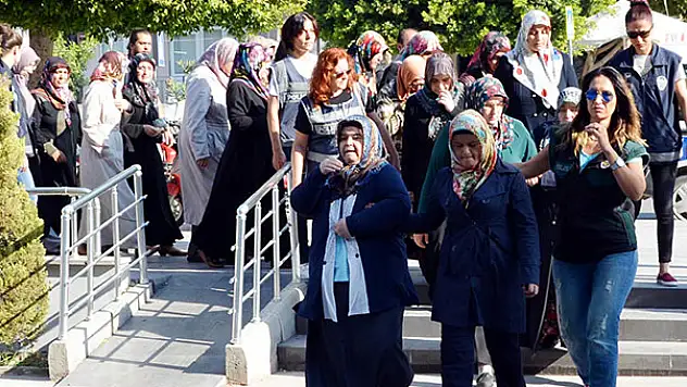 Hepsi listeden çıktı: 20 gözaltı