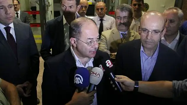 Diyet ve Egzersize Başlayan Bakan Akdağ, Asansör Yerine Merdivenleri Kullanmayı Tercih Etti