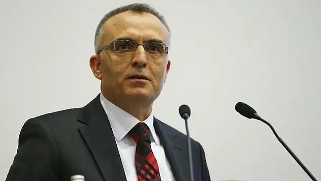 Naci Ağbal: 2016 Eylül'de bütçe 16,9 milyar TL açık var
