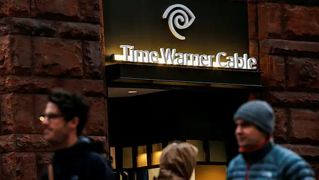 ABD'li telekomünikasyon şirketi Time Warner'ı yaklaşık 85 milyar dolara satın alacağı duyuruldu