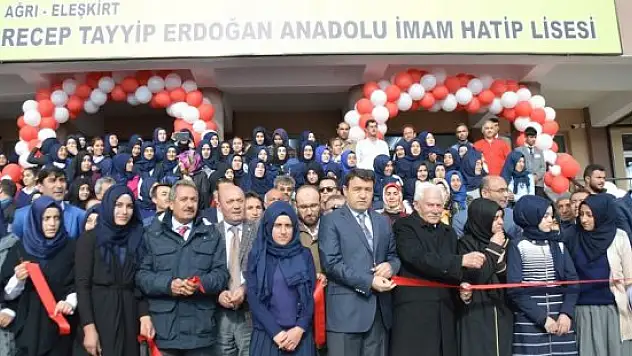 Musa Işın Yapımı Tamamlanan Okulları Hizmete Açtı