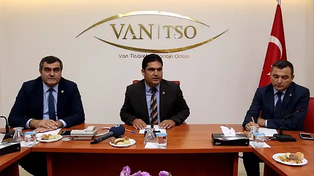Chp Milletvekilleri Van'da Stk'ları Dinledi