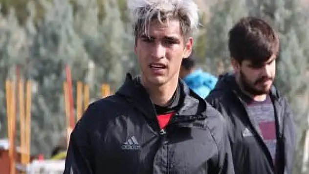Yeni Malatyasporlu Futbolcu Murat Akça: