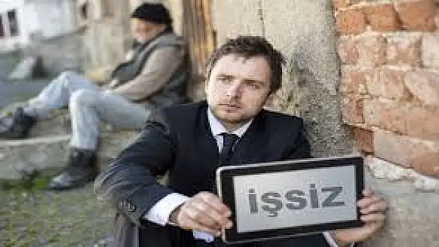 İşsizlik çift hanede devam ediyor! İşsizlik oranı 1,2 puanlık artış ile %11,3 seviyesinde gerçekleşti
