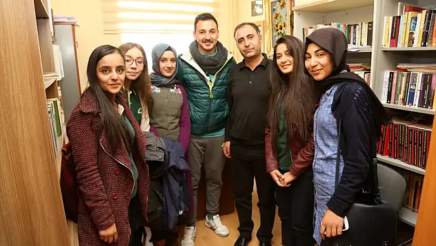Yyü Liseli Öğrencileri Ağırladı