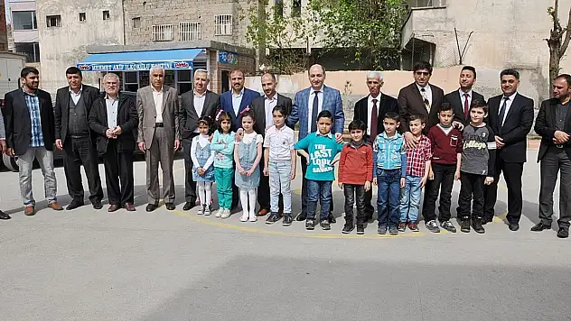 Yüksekova Milli Eğitim Müdürü Canlı'dan Okul Ziyareti