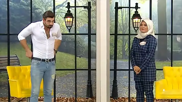 Hanife stüdyoda damat adayıyla baş başa kaldı