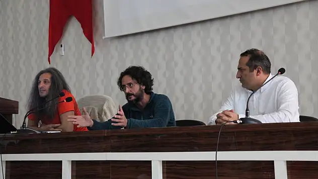 '3 Kıta 3 Doruk' Konulu Söyleşi
