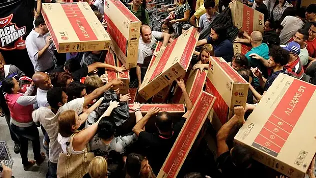 Black Friday indirimi merakla bekleniyor ? İndirim Günleri Belli Oldu