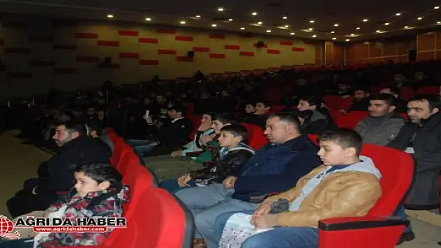 Ağrı'da Farukul Adil Hz.Ömer Konulu Panel Düzenlendi