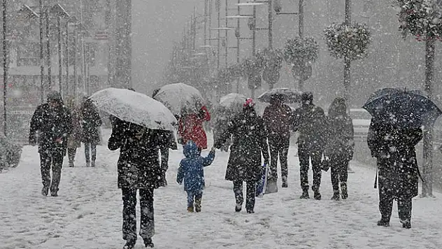 İstanbul'da kar yağışı ! Meteroloji Açıkladı ?