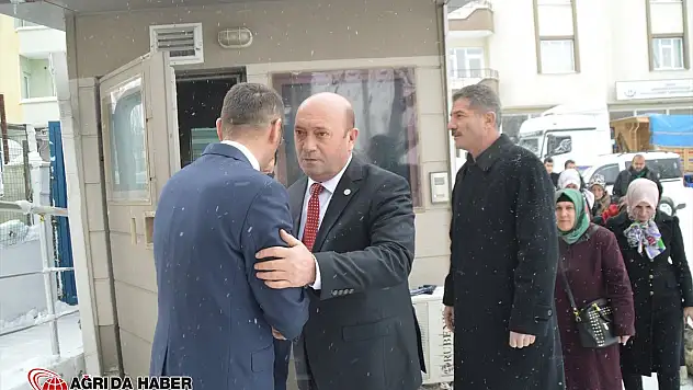 AK Parti Eleşkirt İlçe Başkanı Aytekin Arslan Eleşkirt İlçe Emniyetini Ziyaret Etti
