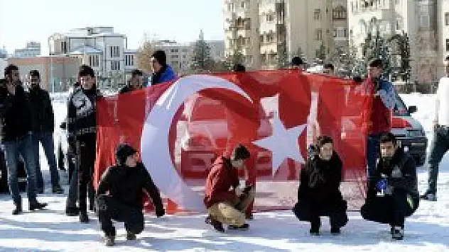 Hakkari Şırnak Van Diyarbakır  Erzurum Kars Teröre Karşı Tek Yürek Oldu