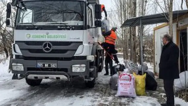 Van Edremit Belediyesi ile Kaymakamlıkça Halep'e Yardım Kampanyası