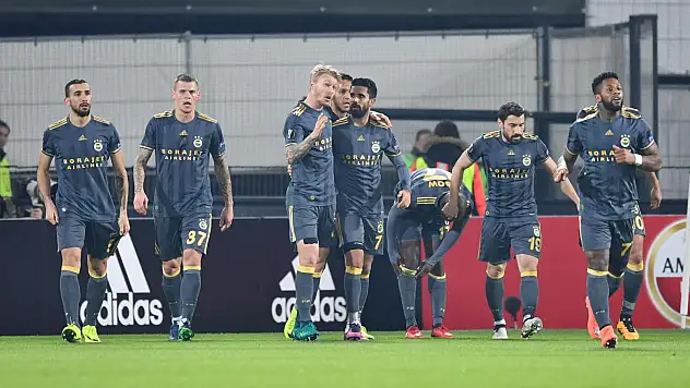 Sakatlığı geçen Kjaer takımala çalışmalara başladı