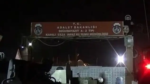 Ağrı Valiliği Doğubayazıt Cezaevine Patlayıcı Atıldığı İddialarını Yalanladı