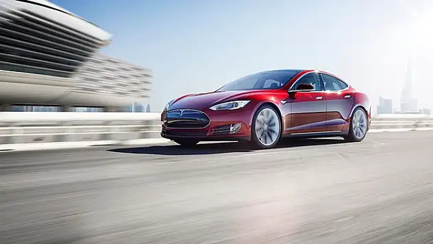 Tesla CEO'su Elon Musk Siparişleri İptal etmeye başladı ?