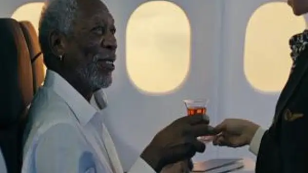 ‪‪Türk Hava Yolları‬ Super Bowl‬‬da Yayınlanacak Reklam Filmini ‪Morgan Freeman‬'la Çekiyor