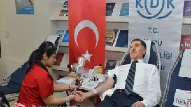 Kamu Başdenetçisi Şeref Malkoç: Kan Yaşam İçin Bir Armağandır