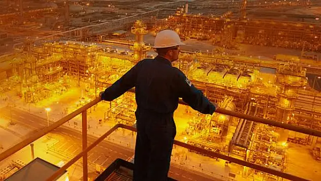 Suudi Arabistan'ın dev petrol şirketi Saudi Aramco öne çıkıyor ?