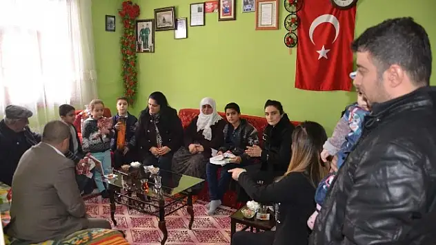 Kaymakam Özkan'dan Şehit Ailesine Ziyaret