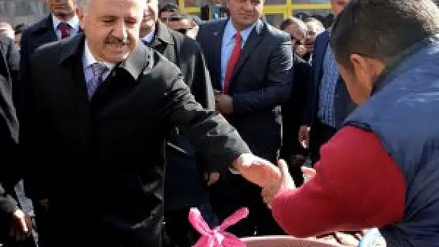 Bakan Ahmet Arslan, Kars 'ta temaslarda bulundu