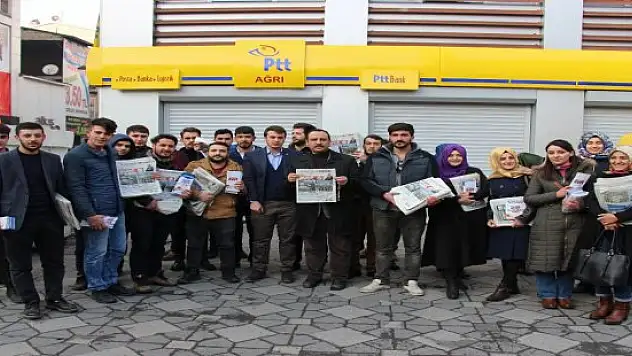 AK Parti Ağrı İl Gençlik Kolları Kılıçdaroğlu'na Anayasa Maddelerini Gönderdi