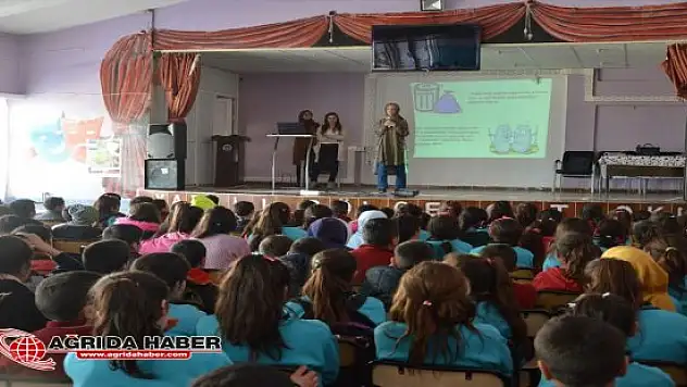 Doğubayazıt'ta Öğrencilere Sağlık Semineri Düzenlendi