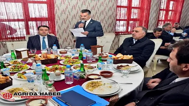 Ağrı Valisi Musa Işın, muhtarlarla buluştu