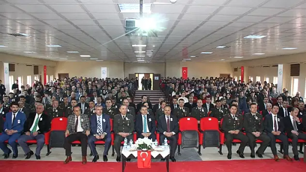 Erciş'te 'Çanakkale Geçilmez' Programı
