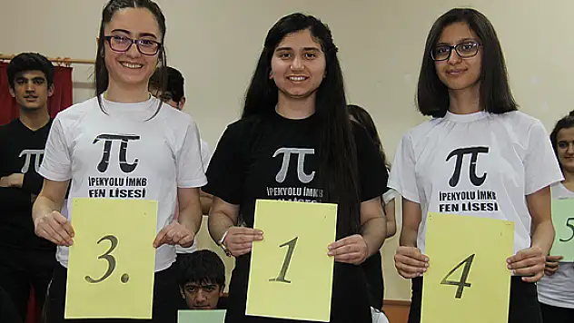 Kara Sevda şarkısıyla 'Pi sayısını' öğretti