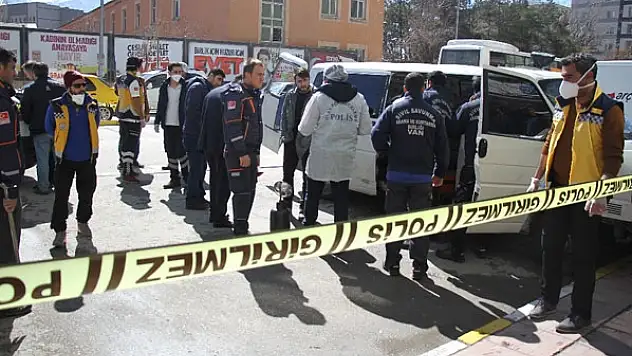 3 gündür park halinde olan İran plakalı arac sahibi ölü bulundu