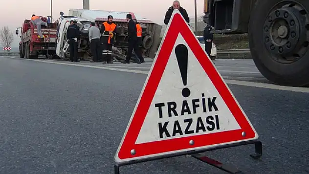 Elazığ - Malatya karayolunda kaza: 3 yaralı