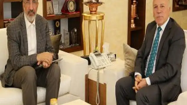 Gazeteci ve Yazar Abdurrahman Dilipak'tan Başkan Sekmen'e Ziyaret