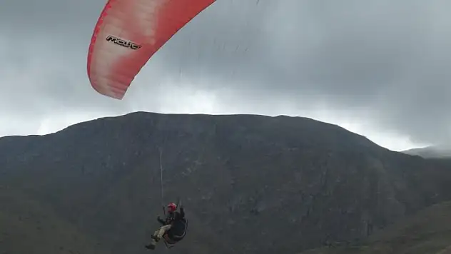 Elazığ'da 'Bisiklet Yarışı Ve Yamaç Paraşütü Şenliği'