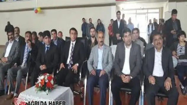Eğitim Bir-Sen Ağrı Şubesi ve Kızılay'dan Sudan Mahrum Çiçekler Solmasın programı
