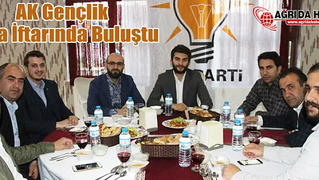 AK Parti Ağrı İl Gençlik Kolları Vefa İftarında Buluştu